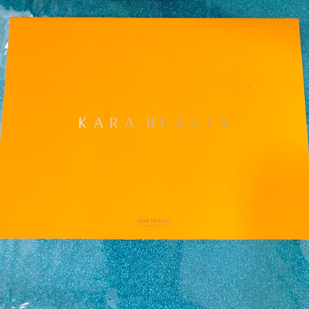 Kara beauty eyeshadow palette